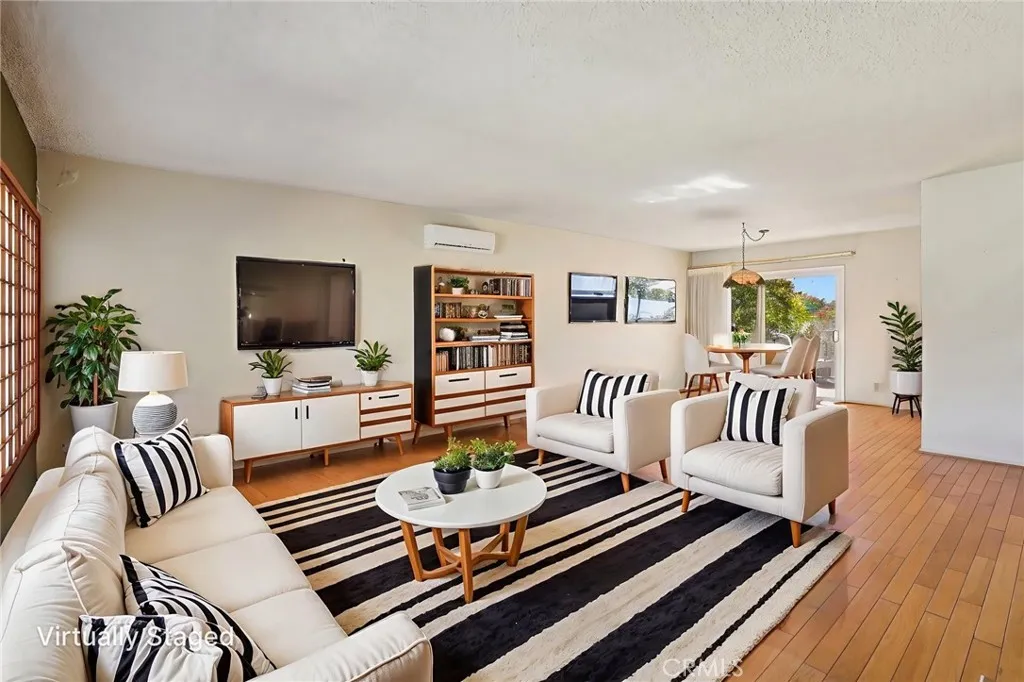 2305 Silver Ridge Avenue, Los Angeles, California 90039 home-pic-16