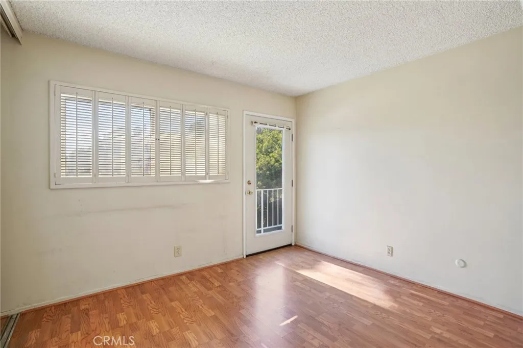 2305 Silver Ridge Avenue, Los Angeles, California 90039 home-pic-33