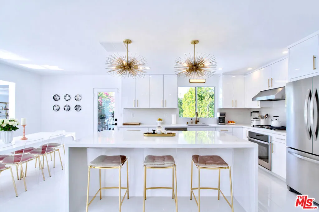 678 S Thornhill Road, Palm Springs, California 92264 home-pic-7