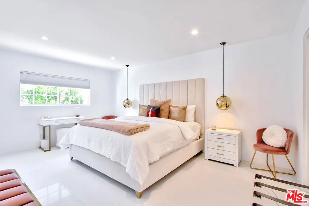 678 S Thornhill Road, Palm Springs, California 92264 home-pic-12
