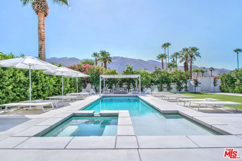 678 S Thornhill Road, Palm Springs, California 92264 home-pic-2