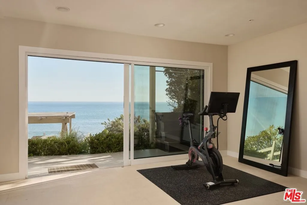 28026 Sea Lane Drive, Malibu, California 90265 home-pic-25