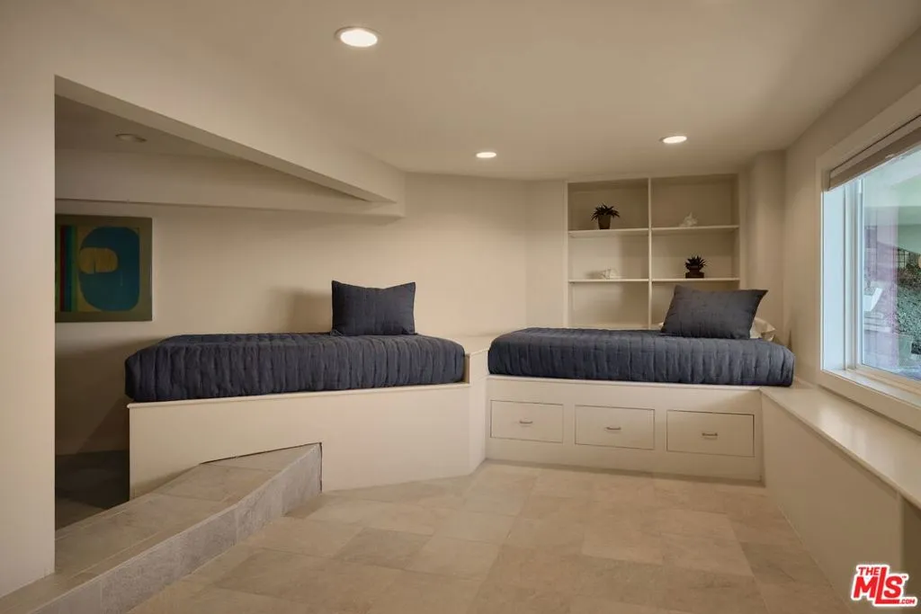 28026 Sea Lane Drive, Malibu, California 90265 home-pic-24