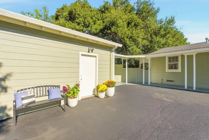 333 Roble Avenue, Redwood City, California 94061