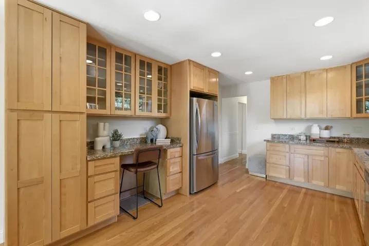333 Roble Avenue, Redwood City, California 94061