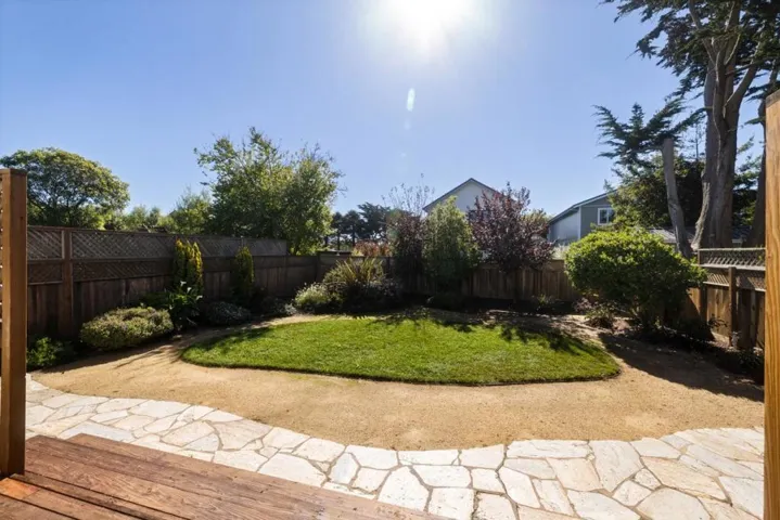 420 Valdez Avenue, Half Moon Bay, California 94019