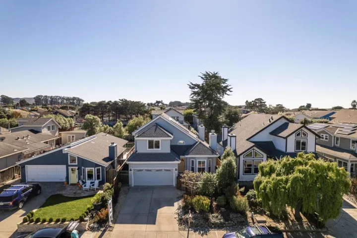 420 Valdez Avenue, Half Moon Bay, California 94019