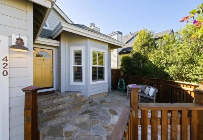 420 Valdez Avenue, Half Moon Bay, California 94019
