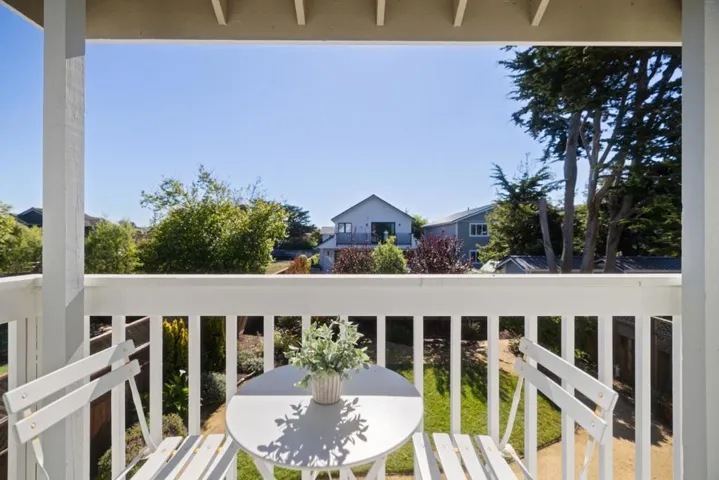420 Valdez Avenue, Half Moon Bay, California 94019