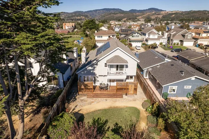 420 Valdez Avenue, Half Moon Bay, California 94019