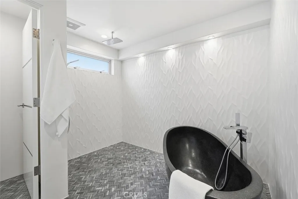 3601 Bayview Drive, Manhattan Beach, California 90266 home-pic-32