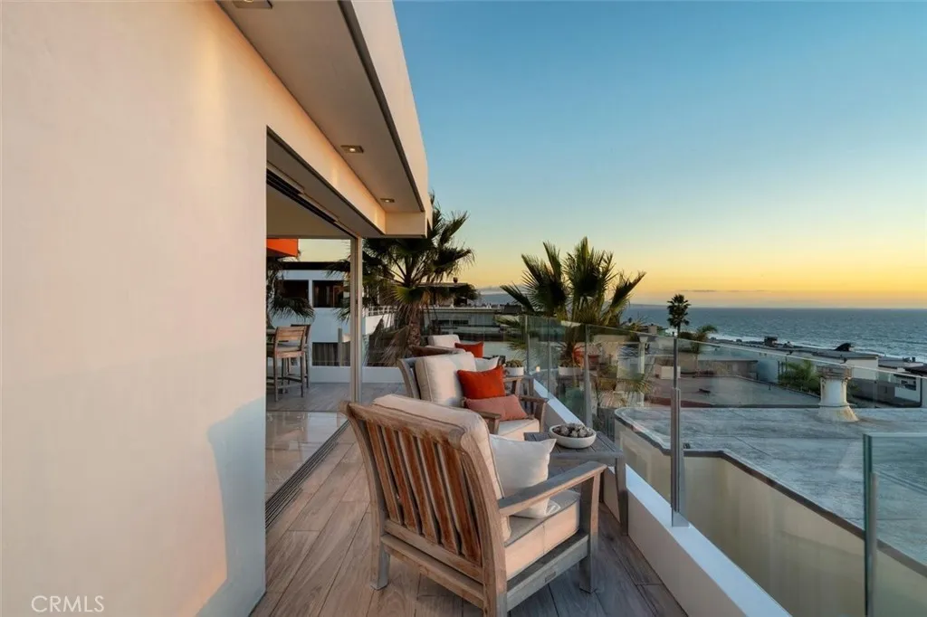 3601 Bayview Drive, Manhattan Beach, California 90266 home-pic-8