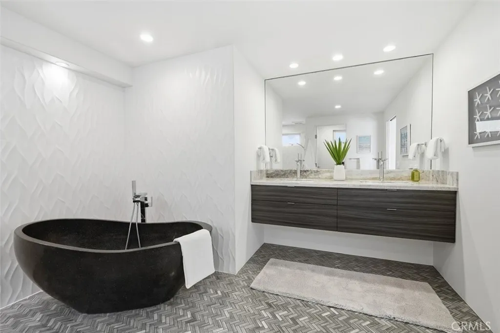 3601 Bayview Drive, Manhattan Beach, California 90266 home-pic-31