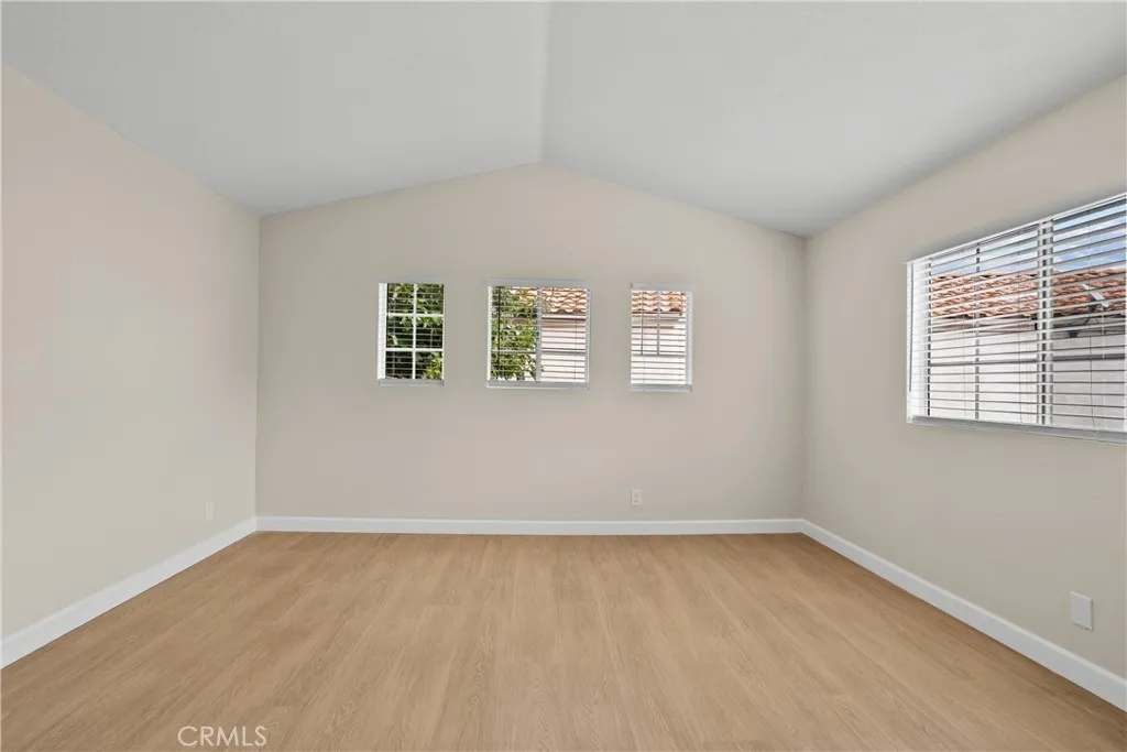 4337 Willow Glen Street, Calabasas, California 91302 home-pic-23