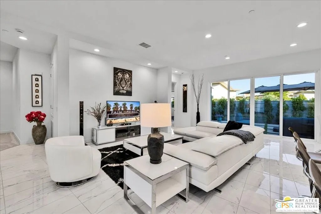 6548 34th Avenue, Palm Springs, California 92264 home-pic-4