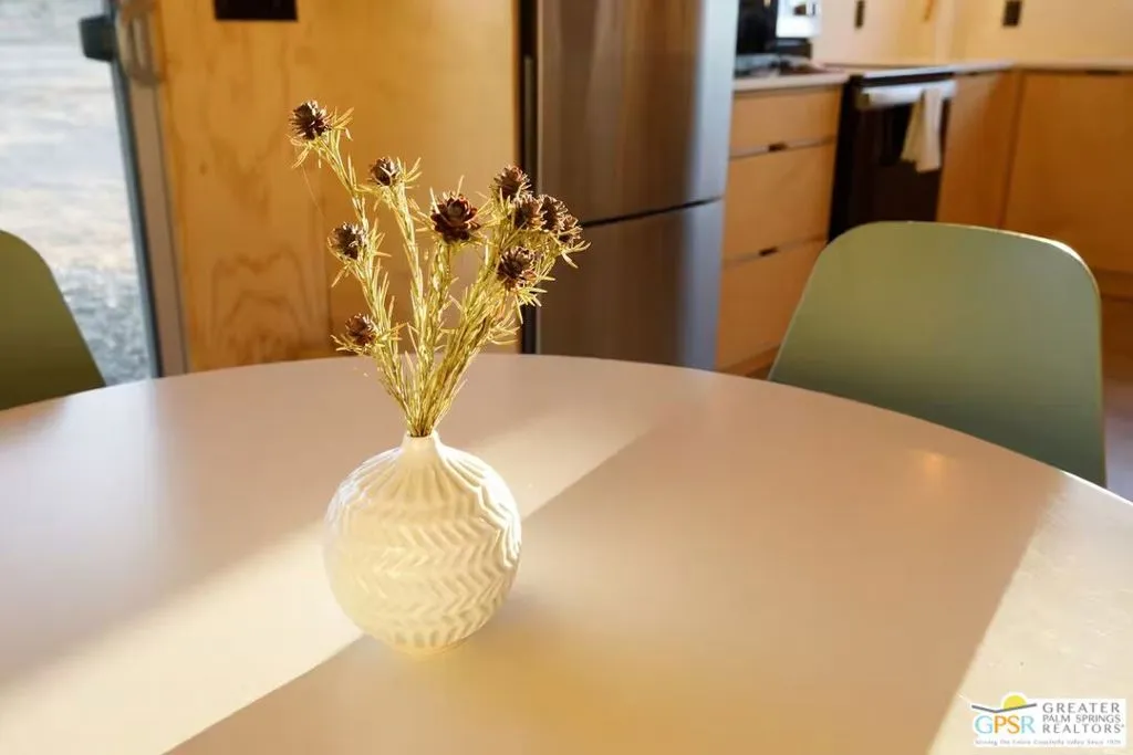 4619 Kickapoo Trail, Landers, California 92285 home-pic-22