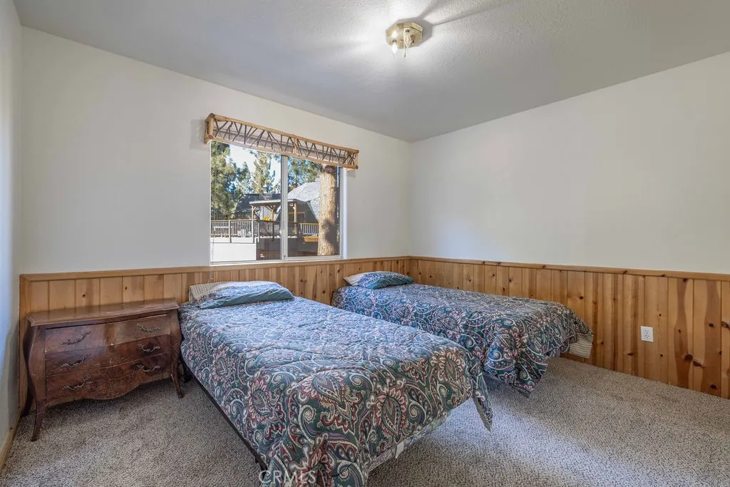 320 Dove Court, Big Bear Lake, California 92315 home-pic-43