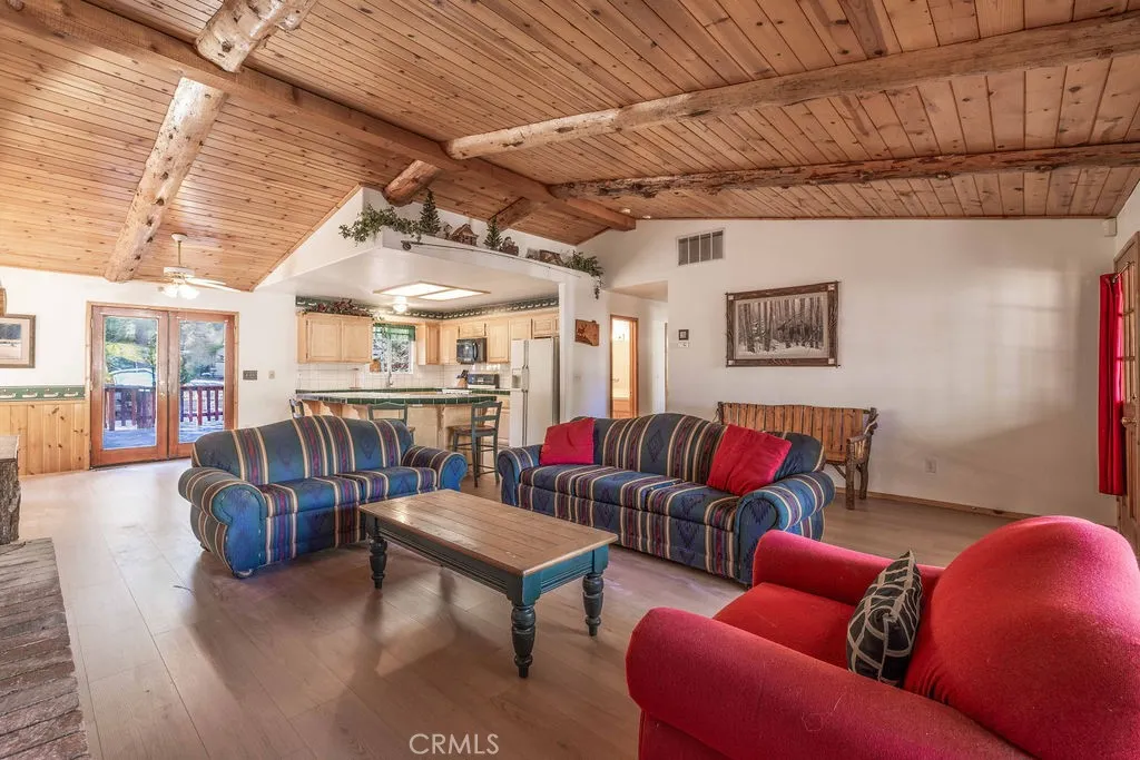320 Dove Court, Big Bear Lake, California 92315 home-pic-25