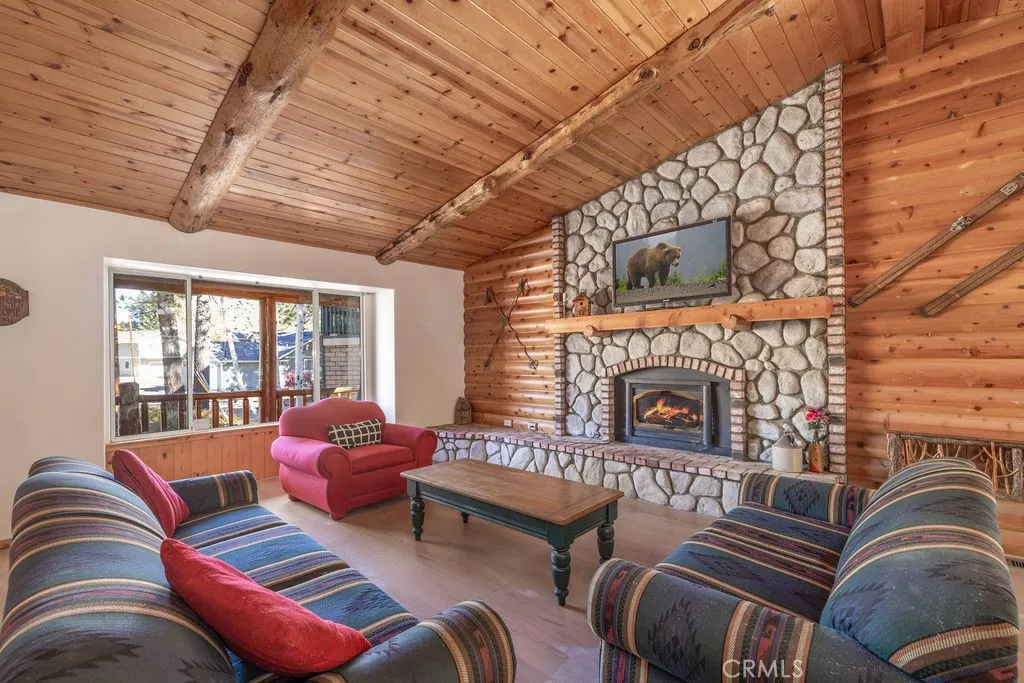 320 Dove Court, Big Bear Lake, California 92315 home-pic-23
