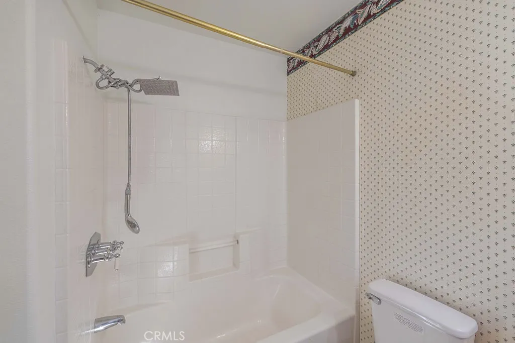 320 Dove Court, Big Bear Lake, California 92315 home-pic-37