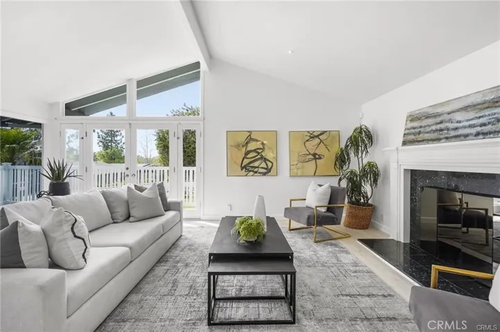 10392 Shadyridge, North Tustin, California 92705