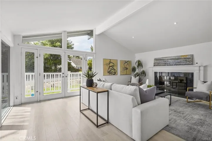 10392 Shadyridge, North Tustin, California 92705