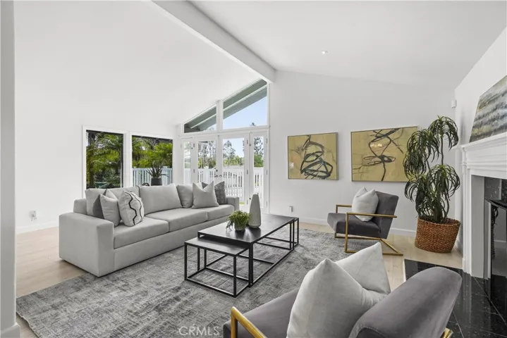 10392 Shadyridge, North Tustin, California 92705