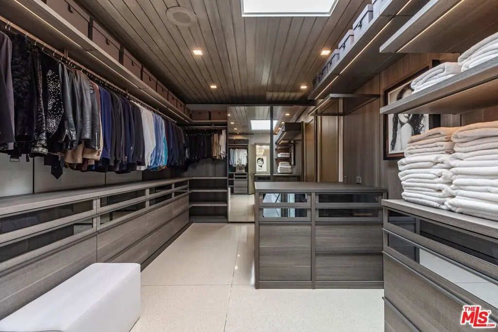 630 Clinton Place, Beverly Hills, California 90210 home-pic-19