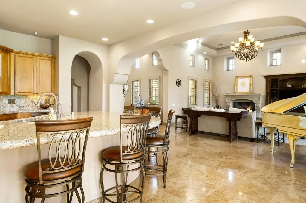 58061 Carmona, La Quinta, California 92253 home-pic-16