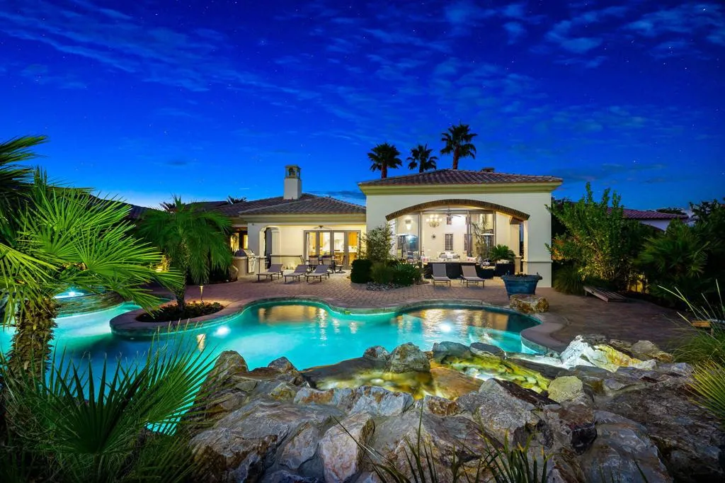 58061 Carmona, La Quinta, California 92253 home-pic-66