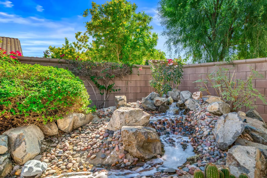 35882 Royal Sage Court, Palm Desert, California 92211 home-pic-33