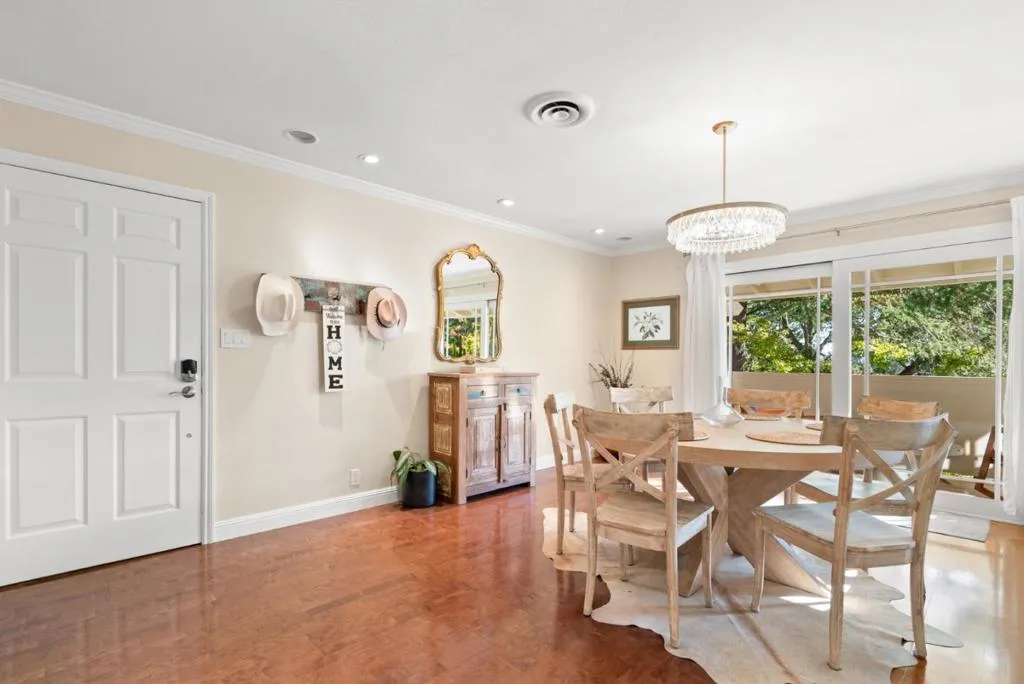 600 Pennsylvania Avenue 21, Los Gatos, California 95030 home-pic-11