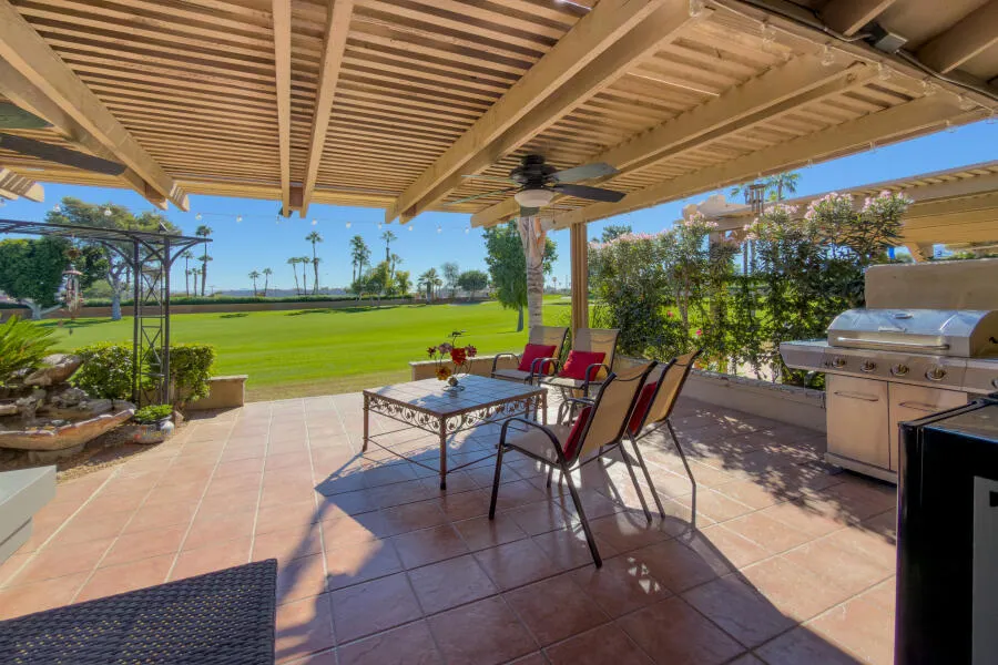 41830 E Woodhaven Drive E, Palm Desert, California 92211 home-pic-18
