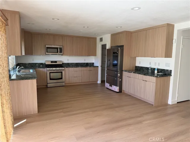 2560 Duomo, Palmdale, California 93550