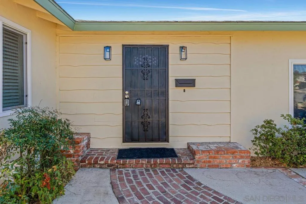 2567 Pheasant Drive, San Diego, California 92123 home-pic-3