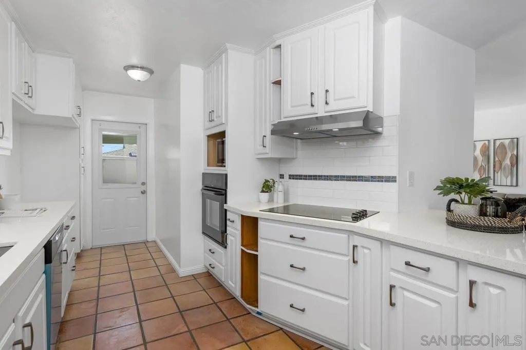 2567 Pheasant Drive, San Diego, California 92123 home-pic-12