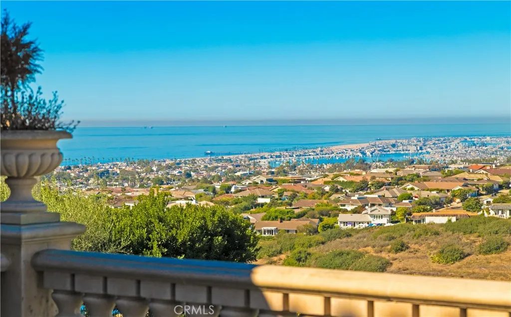 11 Premiere Point, Newport Coast, California 92657 home-pic-8