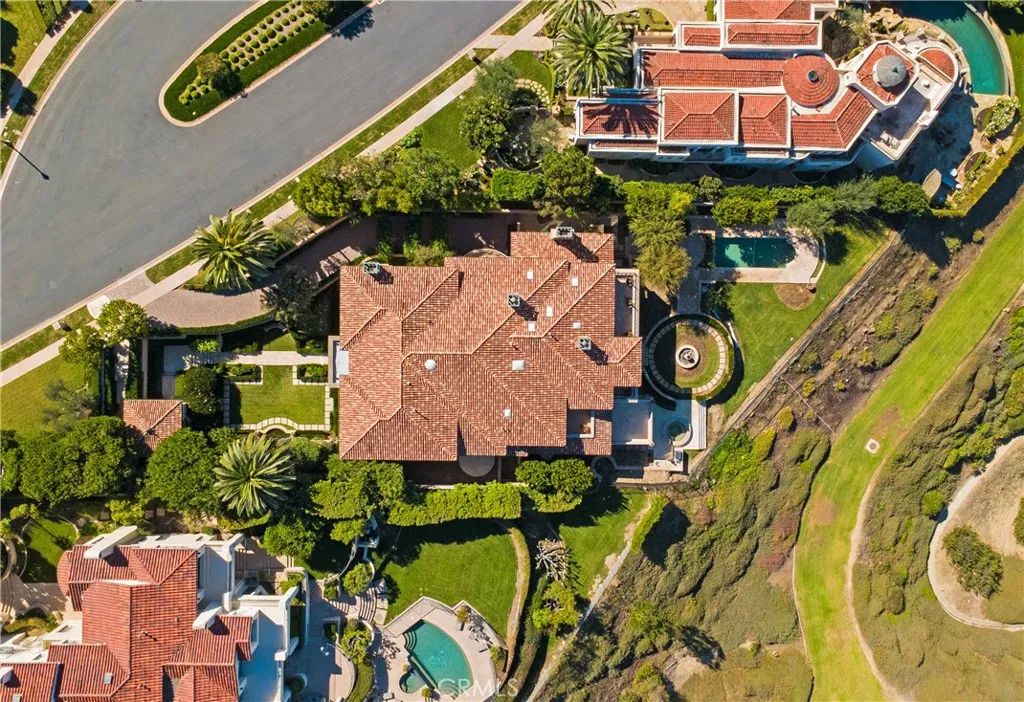 11 Premiere Point, Newport Coast, California 92657 home-pic-12