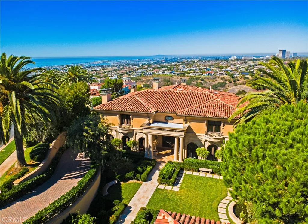 11 Premiere Point, Newport Coast, California 92657 home-pic-1