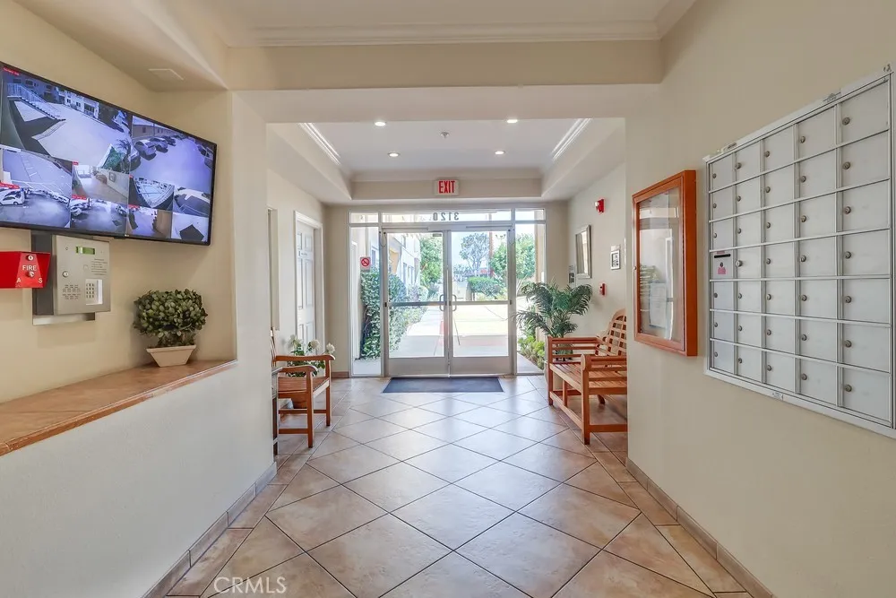3120 Sepulveda Boulevard 412, Torrance, California 90505 home-pic-6