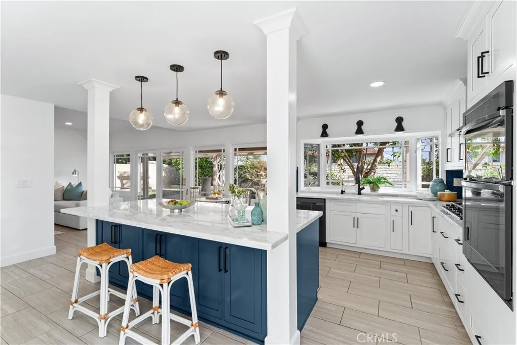 21052 Amberwick Lane, Huntington Beach, California 92646 home-pic-11
