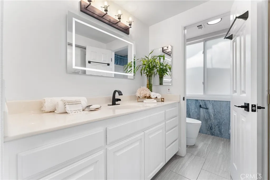 21052 Amberwick Lane, Huntington Beach, California 92646 home-pic-23