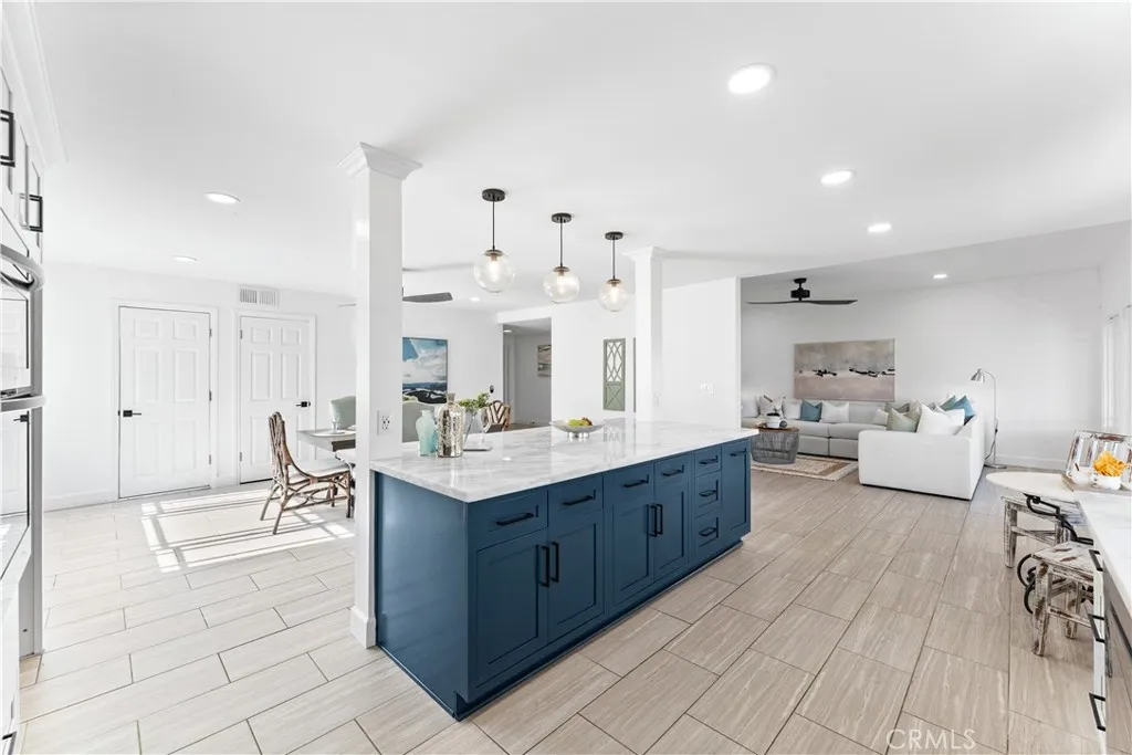 21052 Amberwick Lane, Huntington Beach, California 92646 home-pic-12