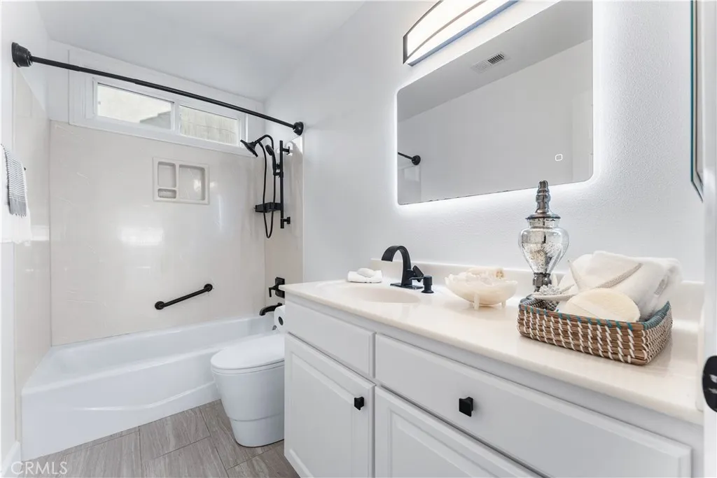 21052 Amberwick Lane, Huntington Beach, California 92646 home-pic-29