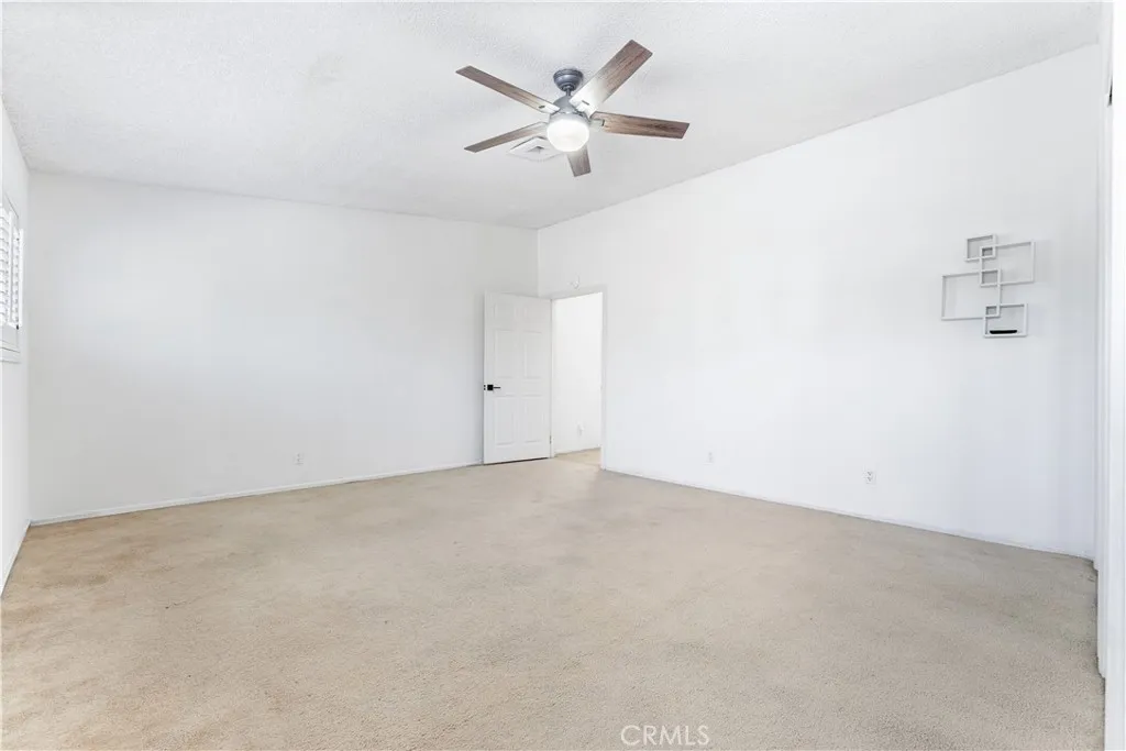 21052 Amberwick Lane, Huntington Beach, California 92646 home-pic-33