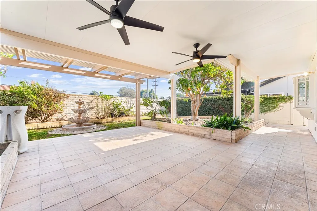 21052 Amberwick Lane, Huntington Beach, California 92646 home-pic-41