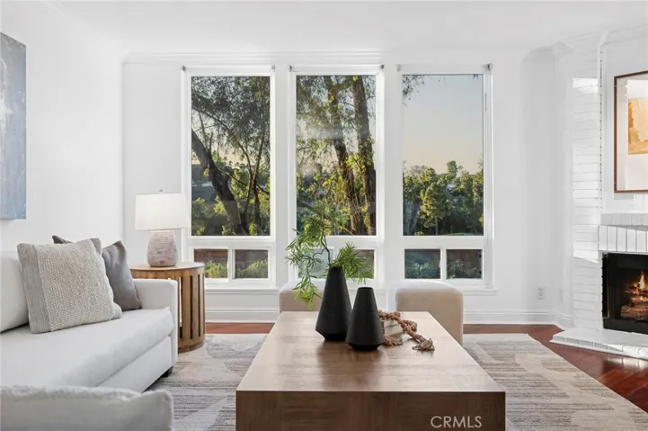 Light, Bright & Happy space to appreciate