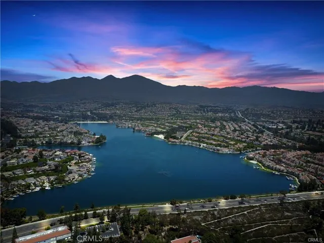 Breathtaking Lake Mission Viejo