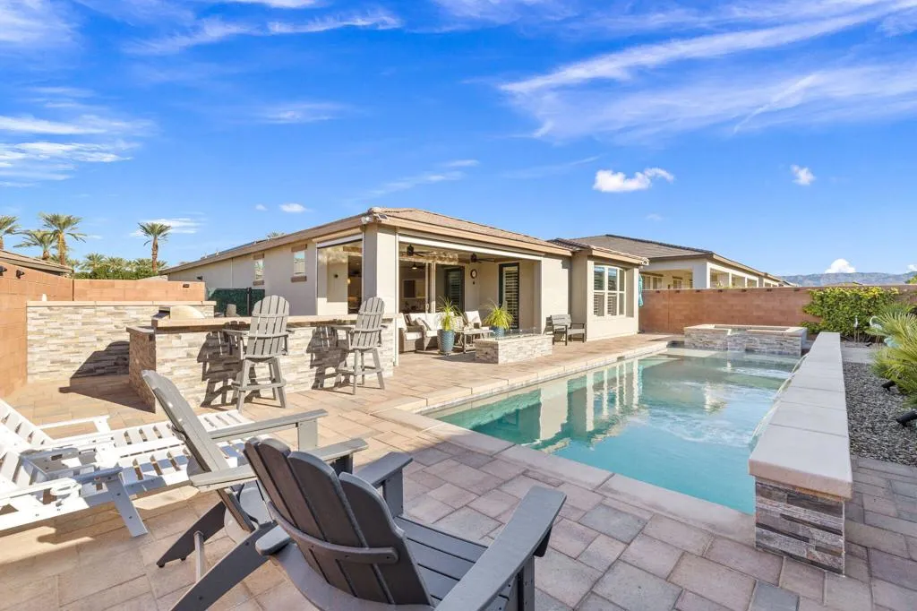 82425 W Mccarroll Drive, Indio, California 92201 home-pic-0