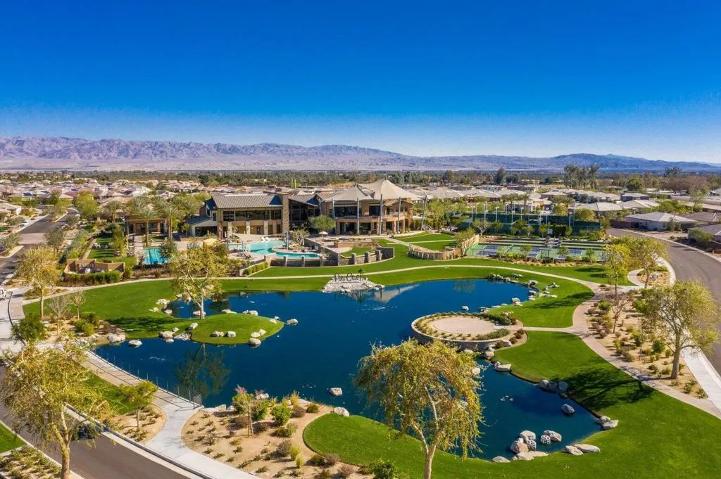 82425 W Mccarroll Drive, Indio, California 92201 home-pic-44